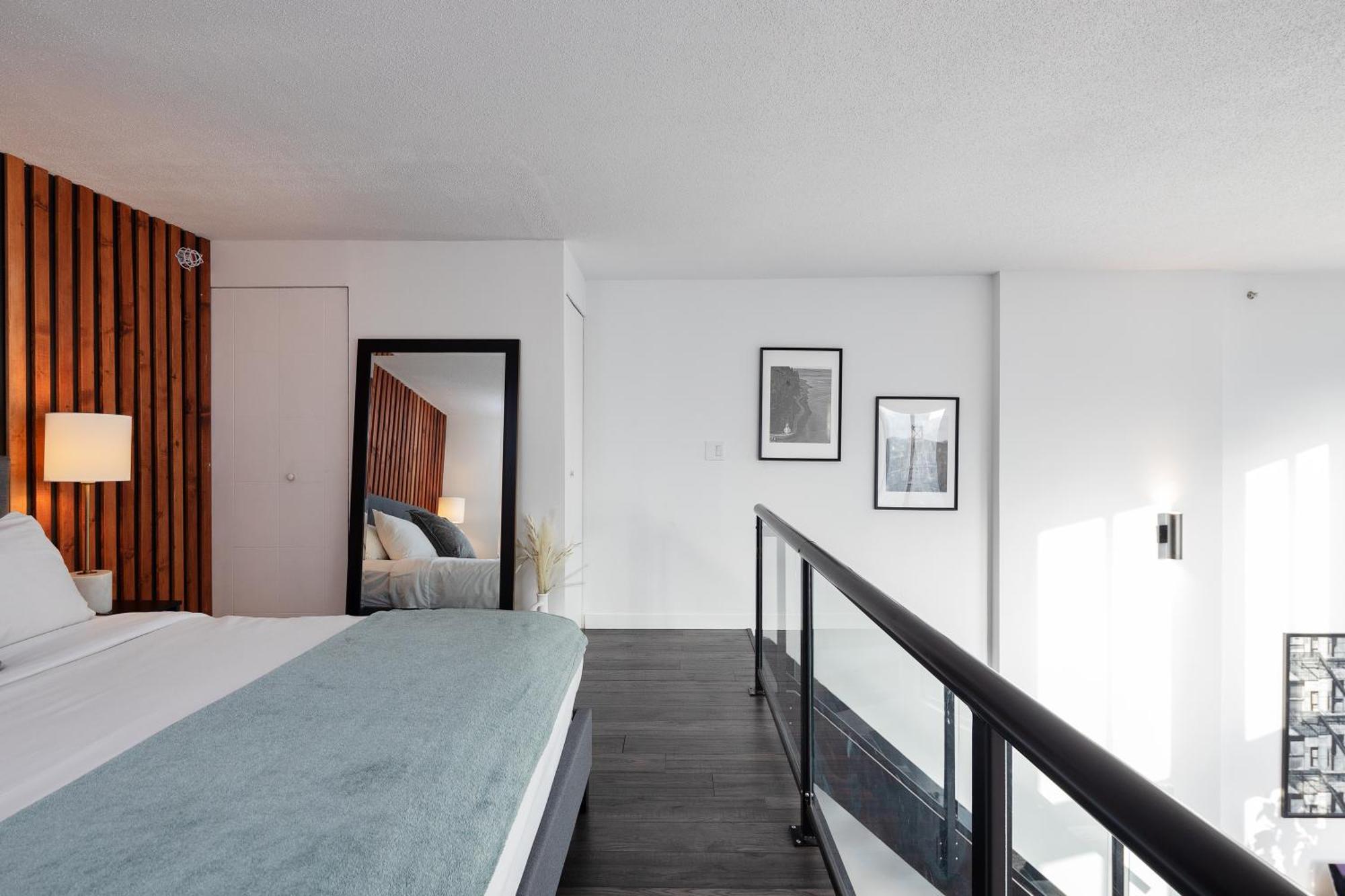 Loft In Entertainment District With Free Underground Parking Apartment Vancouver Exterior photo