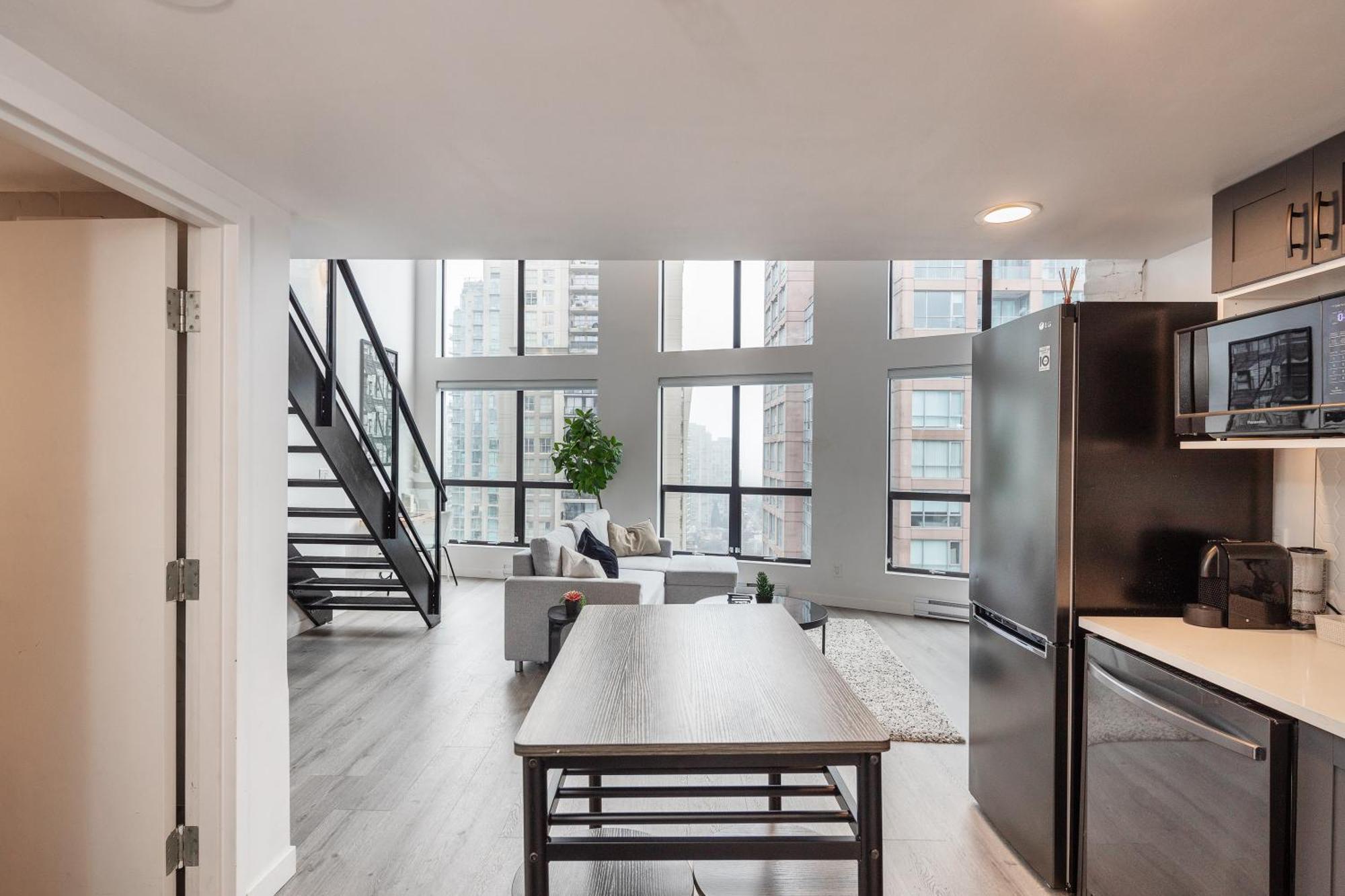 Loft In Entertainment District With Free Underground Parking Apartment Vancouver Exterior photo